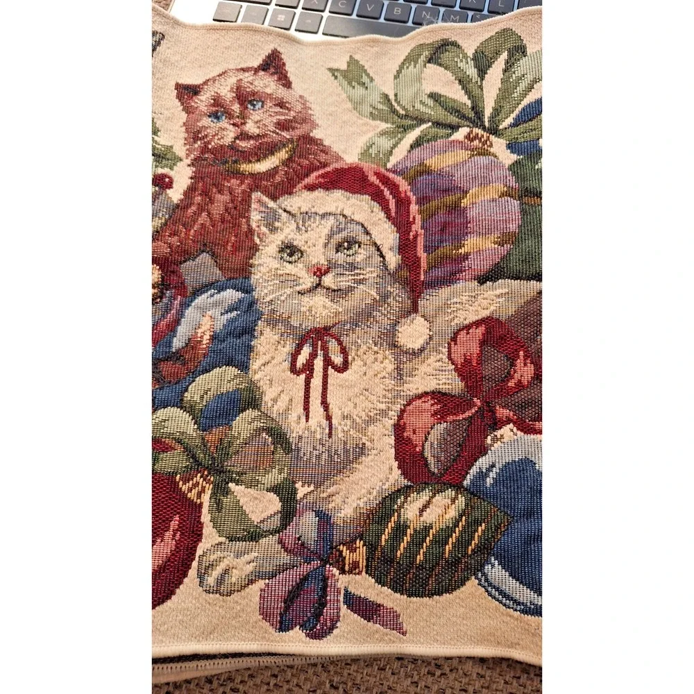 Christmas Cats Tapestry Table Runner Holiday Decor Vintage‎ Style